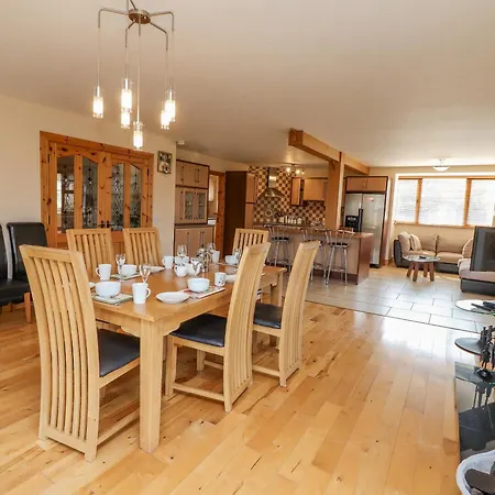 Nyaraló Kissane's Beaufort