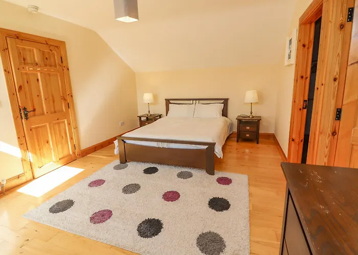 Tatil Evi Kissane's *