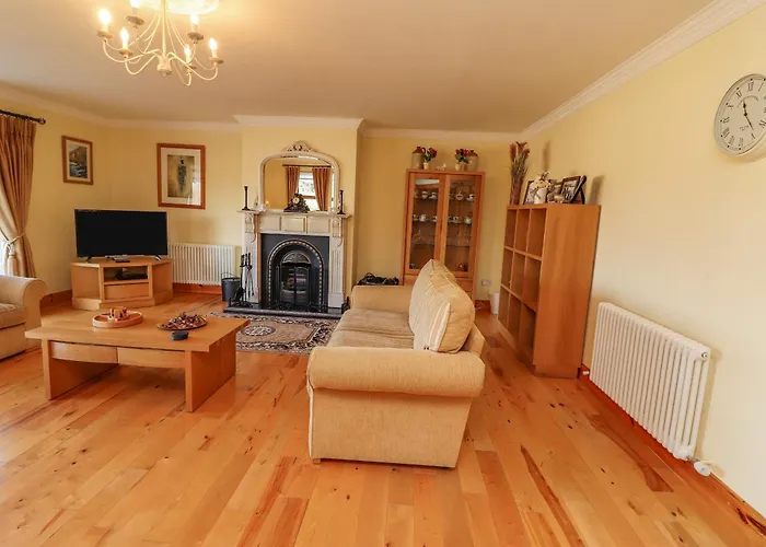 Tatil Evi Kissane's *